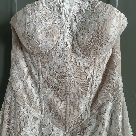 NWT Lulus Valeria White Lace Strapless Bustier Maxi Dress - Picture 7 of 13